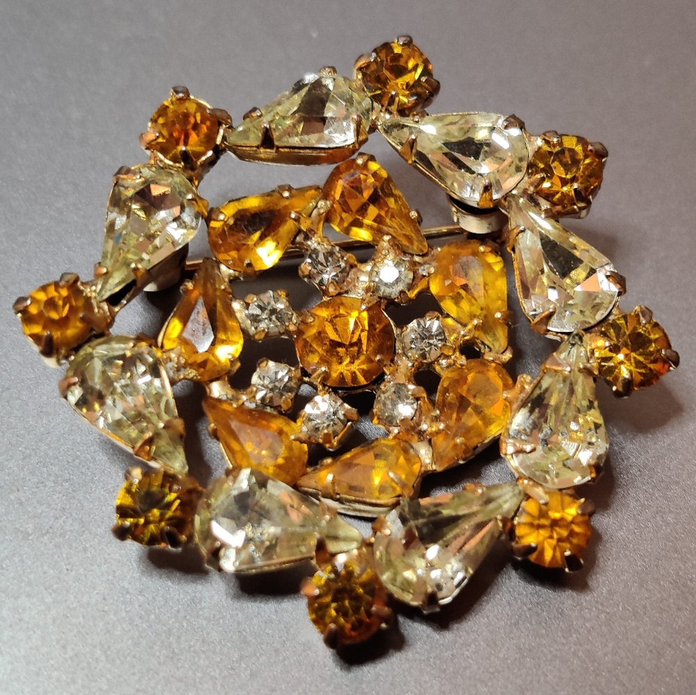 Vintage Sparkly Crystal Brooch in Sherman Style